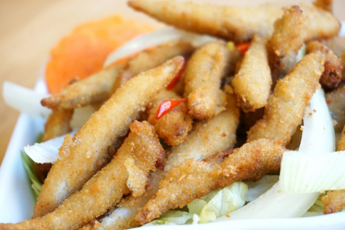 cá cơm chiên giòn