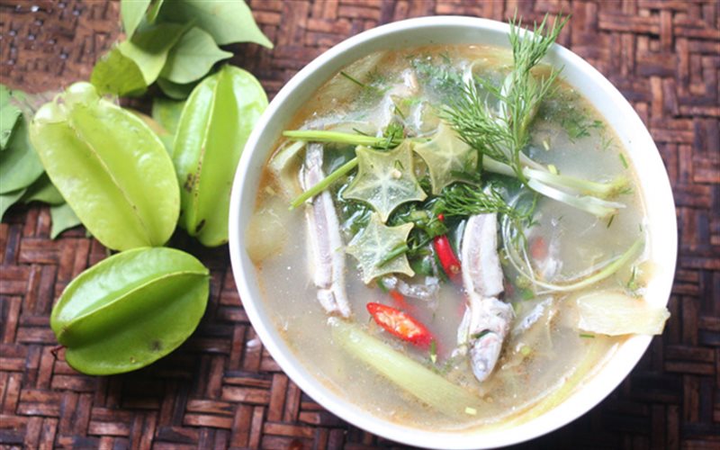 canh chua cá cơm