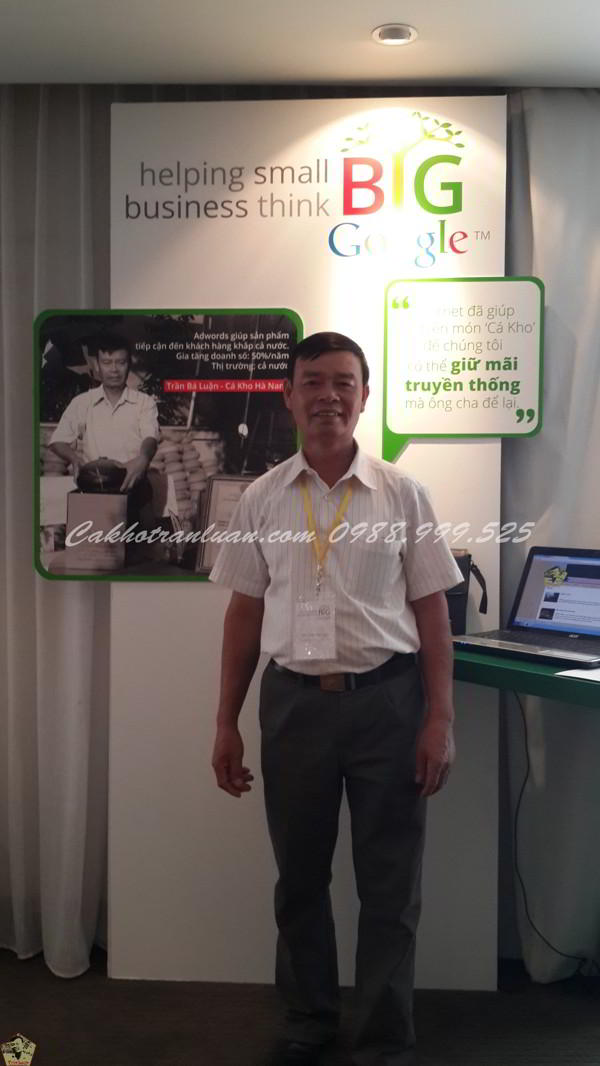 nghệ nhân trần luận bán cá kho trên mạng