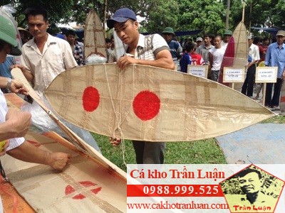 về làng vũ đại xem thả diều