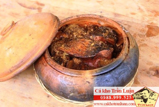 cá kho làng vũ đại tại hòa bình