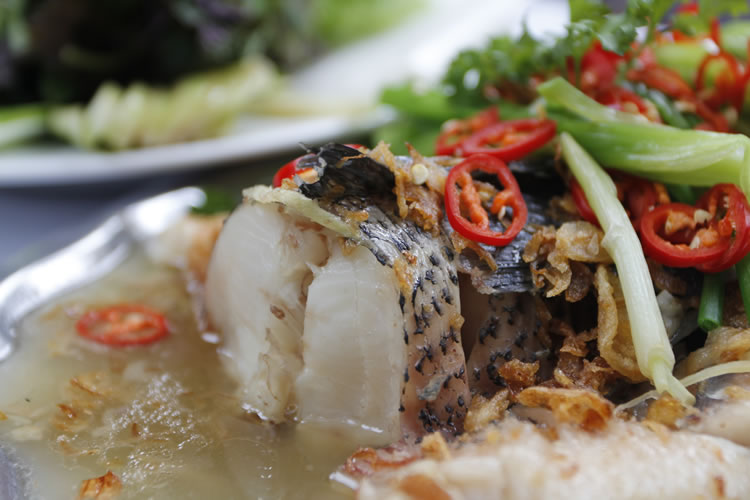 Bí quyết làm món cá lóc hấp bia thơm ngon đậm đà