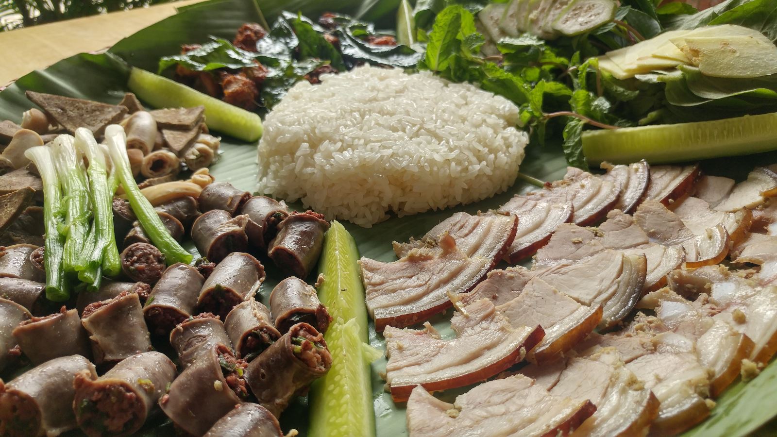 địa chỉ đặt mẹt lợn mán ngon