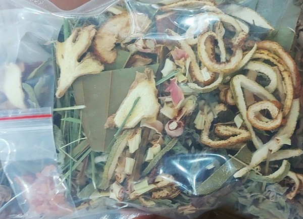 Set lá xông gia truyền trị Covid