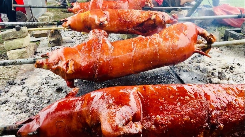 Quy trình làm món lợn sữa quay Lạng Sơn