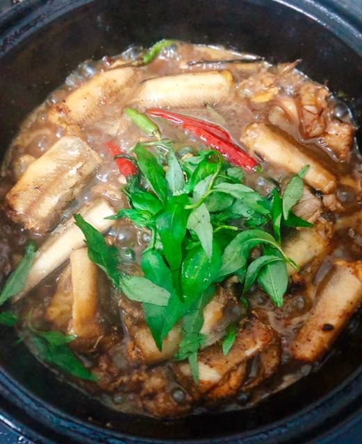 hướng dẫn kho cá khoai với rau răm