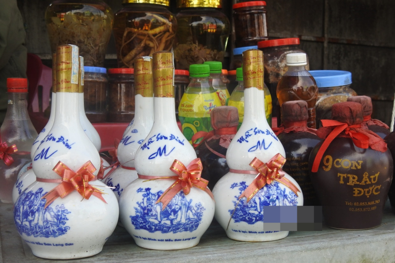 Rượu mẫu sơn Đỉnh - 180k/chai