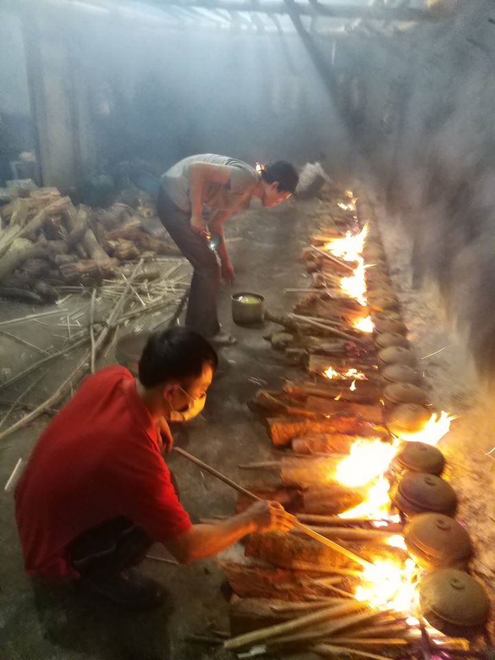 Xưởng Sản Xuất Cá Kho Làng Vũ Đại Của Cơ Sở Trần Luận